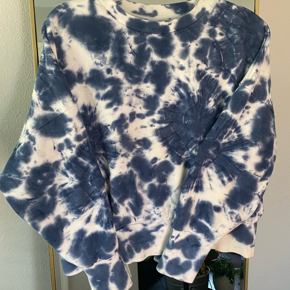 Old Navy medium weight pullover